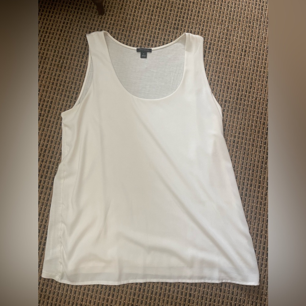 Ann Taylor multi-media shell. Medium